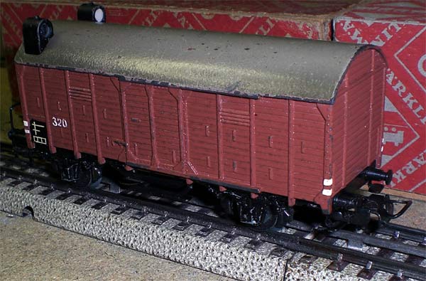 320 Gesloten sluit goederen wagen ( object 00018 )