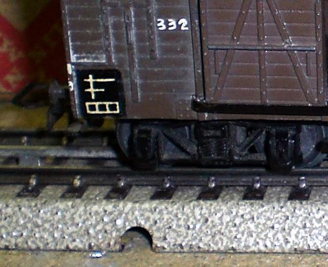 332 Gesloten dubbel as goederenwagen ( object 00025)